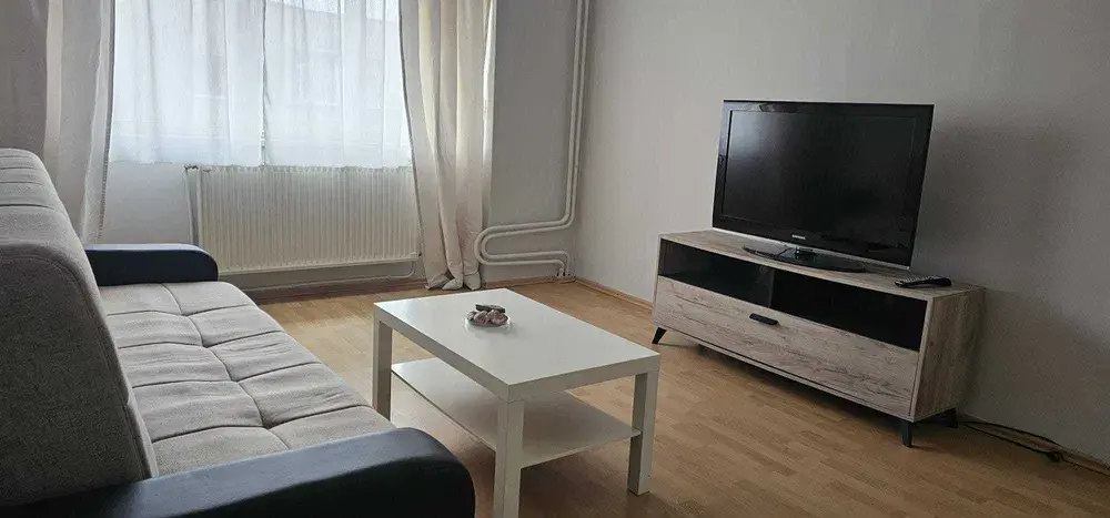 Inchiriere apartament 2 camere decomandat 70 mp Alexandru cel Bun Bacau