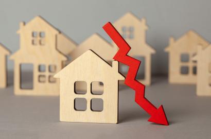 Se ieftinesc casele în toamna lui 2025?