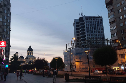 Spatiu comercial si teren ultracentral dezvoltare proiect Bacau