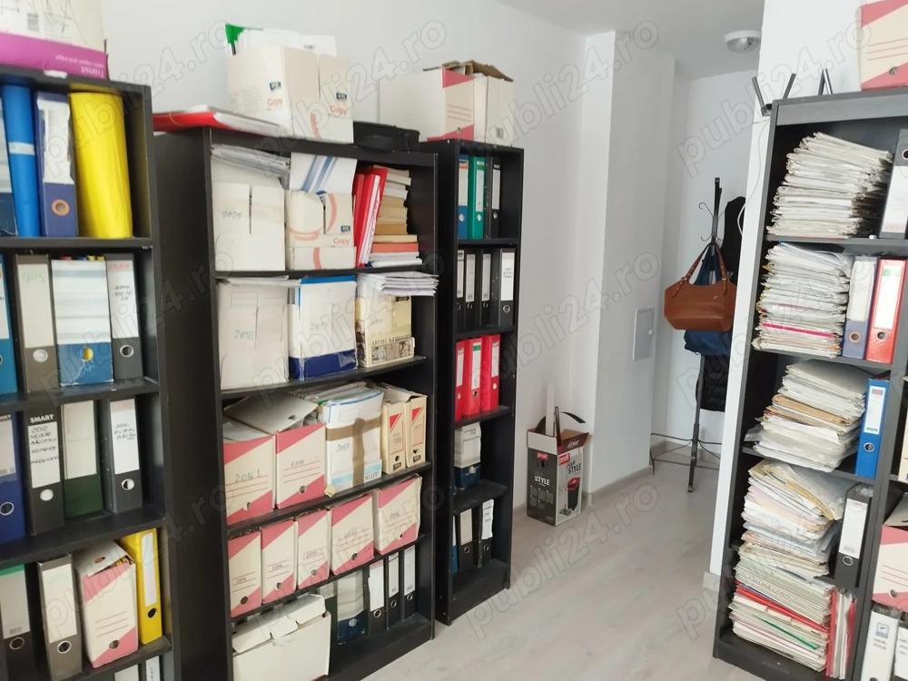 Spatiu birou 40 mp vanzare Insula Bacau